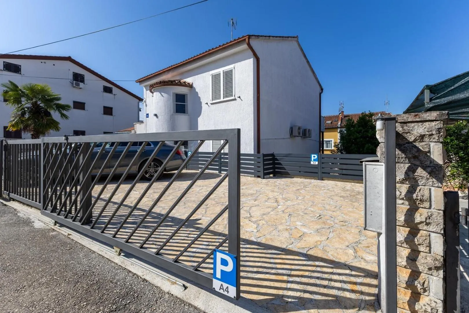 Apartments Ljubica بوريتش