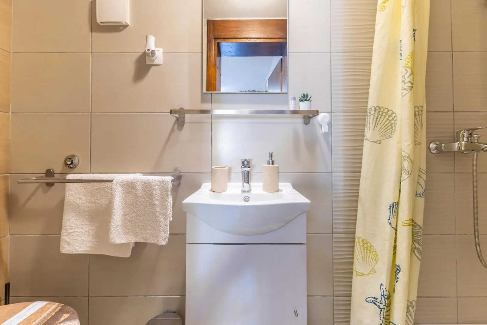 Apartments Ljubica بوريتش